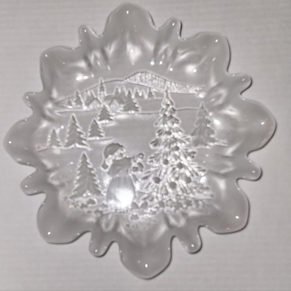 (2) Mikasa Vintage Glass Bon Bon Plate & Vintage Crystal Hostess Platter. - Picture 1 of 10